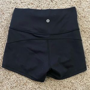 Lululemon 2in shorts